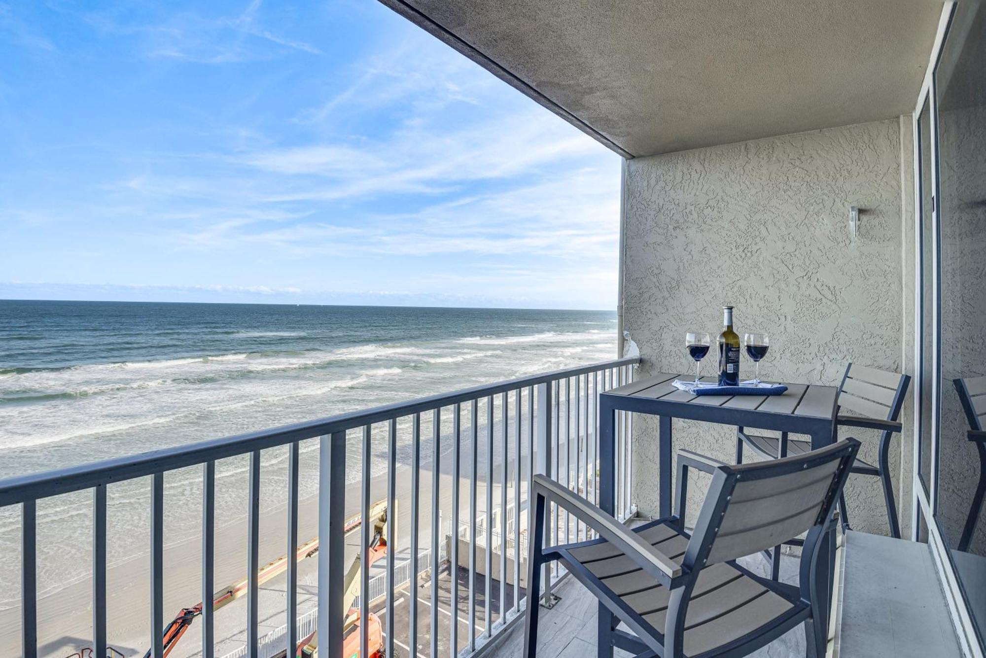 Daytona Beach Retreat Beach Access! Exterior photo